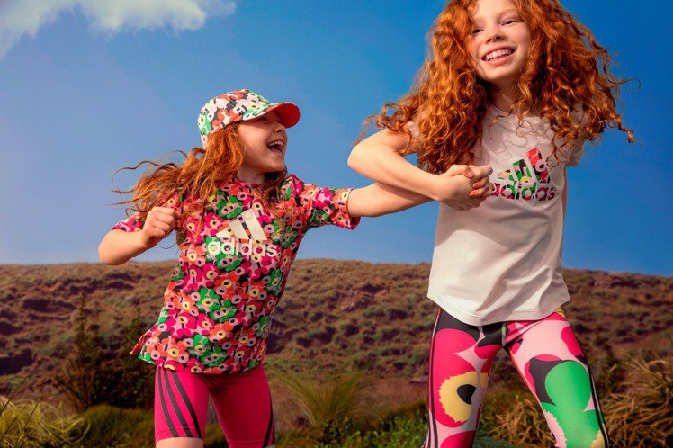 全系列商品涵蓋多種領域的運動服飾，另外還有進階adidas x Marimekko兒童造型和配件。圖／Marimekko提供