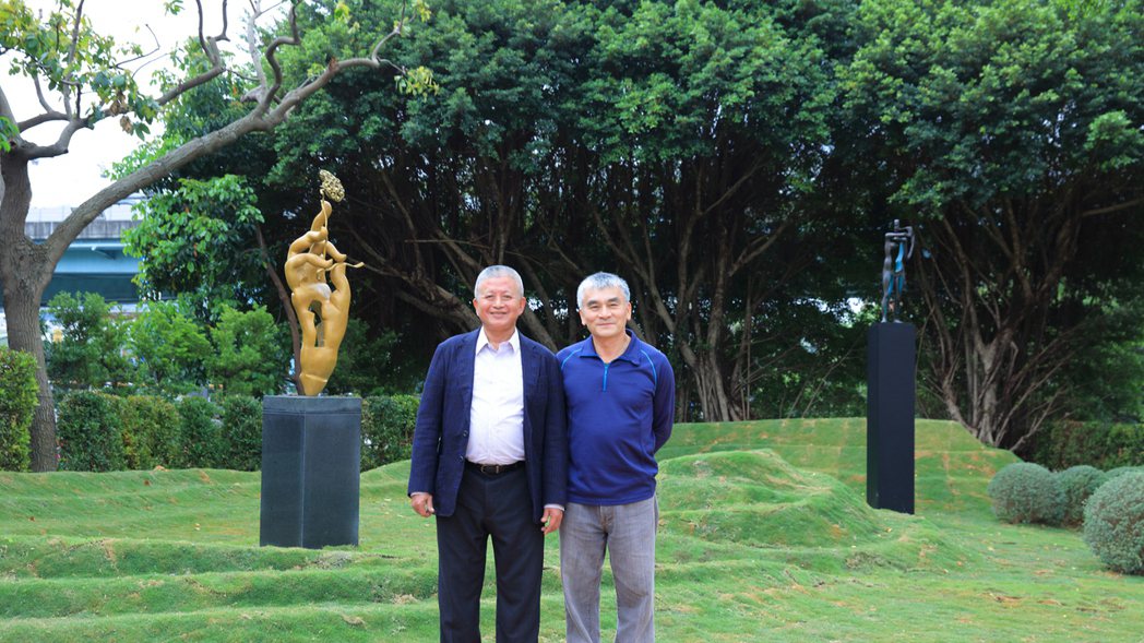 圖說 : 畢業於台藝大雕塑系的當代雕塑家李光裕(左)、許維忠(右)。