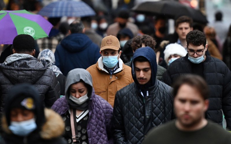 白宫首席防疫顾问佛奇推测，BA.2将推升美国染疫人数，待秋凉时节可能爆发一波严重疫情。（欧新社）(photo:UDN)