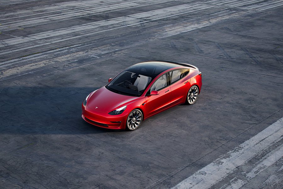 Tesla Model 3。 Tesla提供