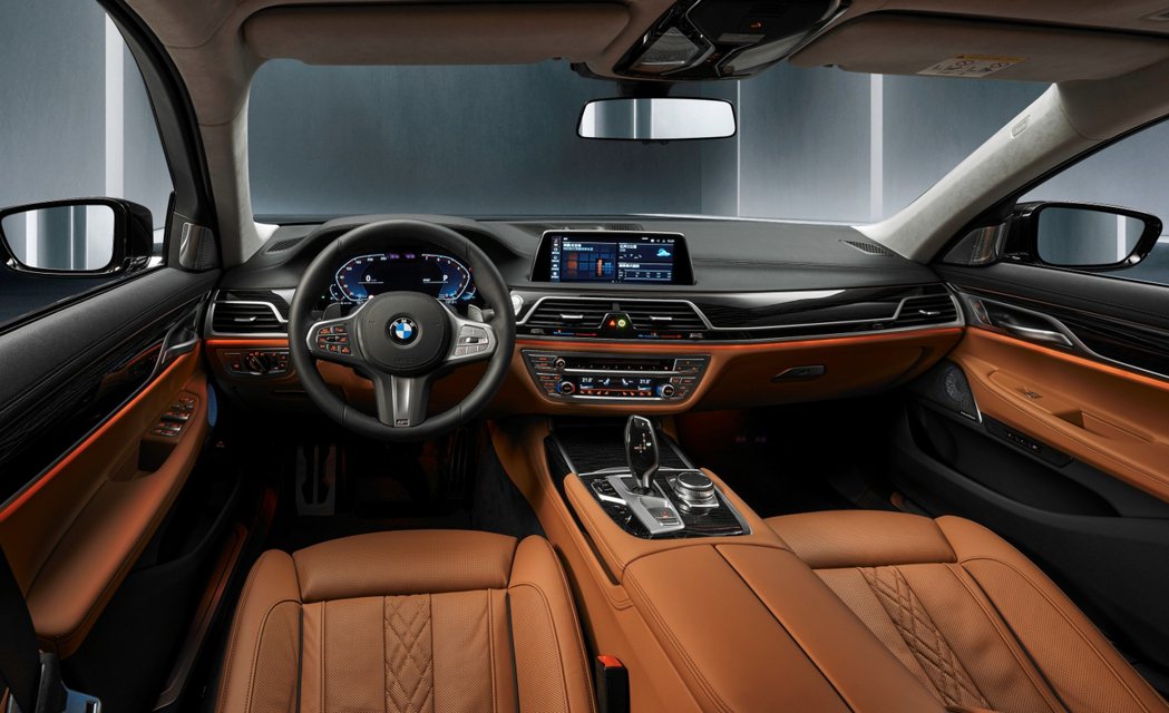 全新BMW 7系列M Sport層峰旗艦版標配BMW全數位虛擬座艙(含12.3吋...