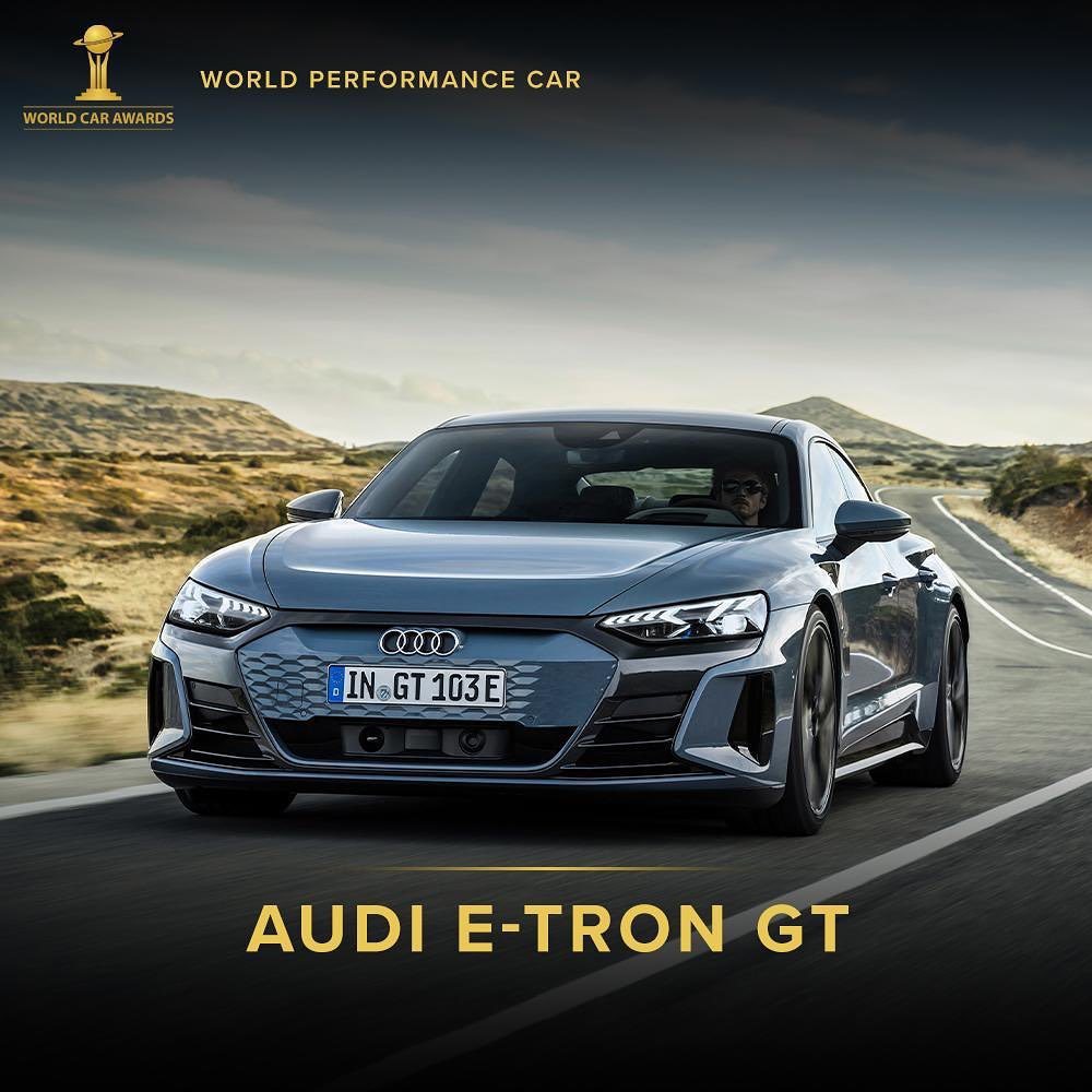 2022世界年度性能車為Audi e-tron GT。 摘自World Car ...