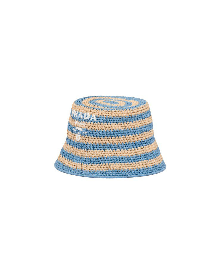 獨家商品-經典標誌條紋拉菲亞草漁夫帽，26,000元。圖／PRADA提供