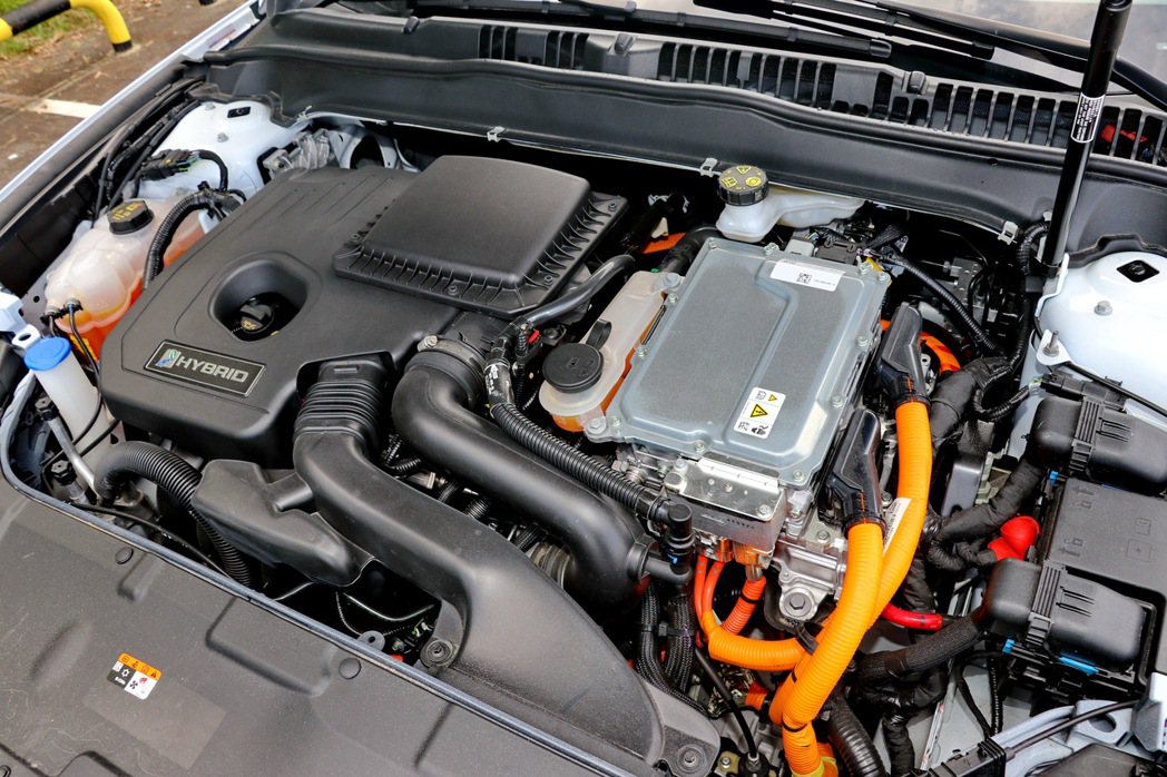 Mondeo Hybrid Wagon配置2.0L Atkinson循環引擎，搭...