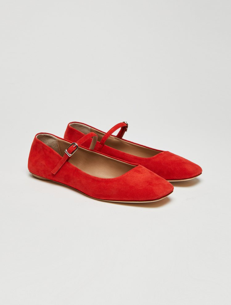 MAX&Co.瑪莉珍小紅鞋，9,900元。圖／MAX&Co.提供