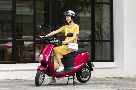 微型電動二輪車掛牌數首次公開　中華eMOVING領牌奪冠、市占率達13.4%！