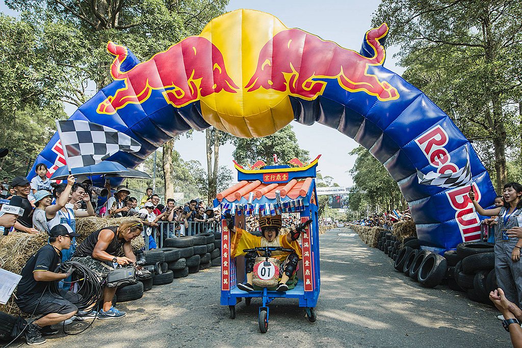 2017 Red Bull皂飛車參賽者發揮創意，連土地公都來湊一腳，2022台灣...