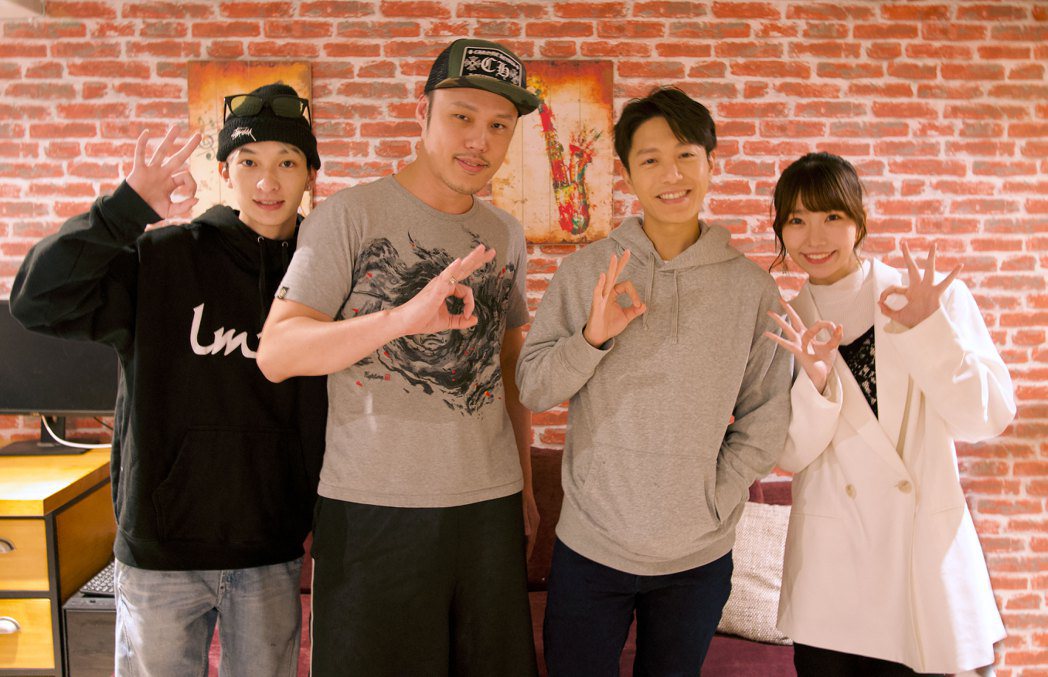 Shawn尚融(左起)、製作人JerryC、韋禮安及藤井麻由合作「如果可以」日文...