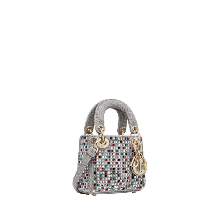 Lady Dior micro多彩水鑽刺繡提包，16萬5,000元。圖／Dior...
