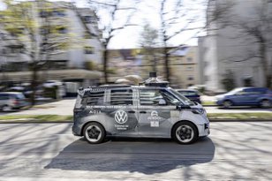 影／Volkswagen ID.Buzz AD自動駕駛車　慕尼黑上路測試！