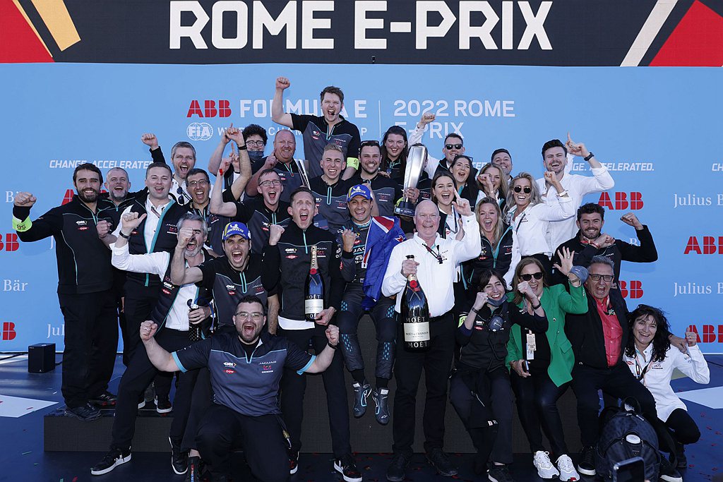 Jaguar TCS Racing慶祝羅馬站贏得隊史第三場勝利，帶著這股氣勢前進...