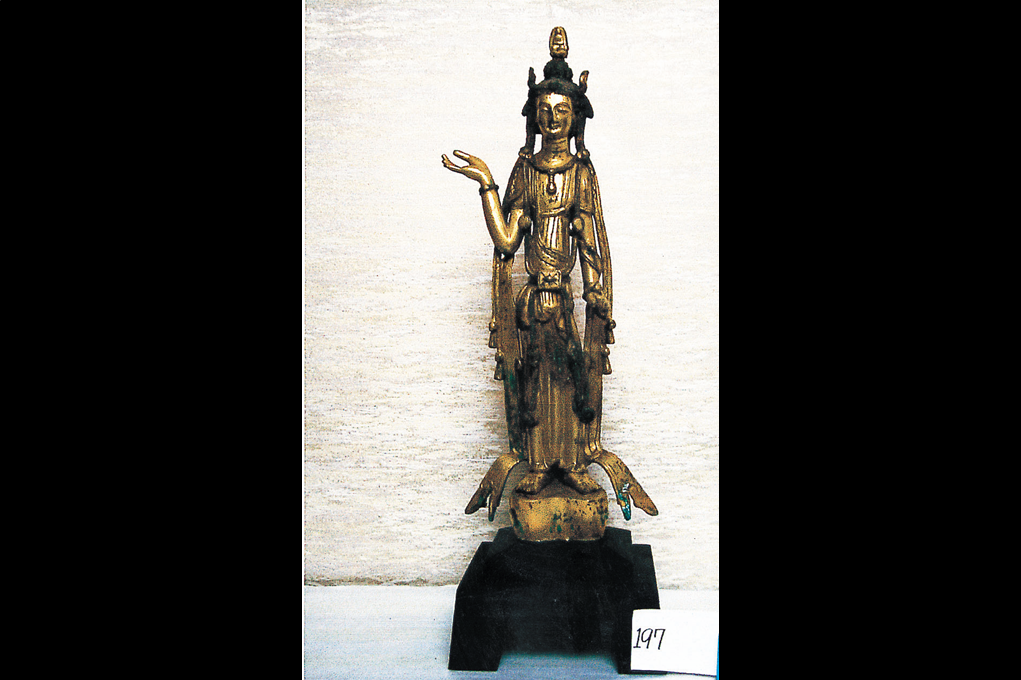 這尊差點入藏大英博物館的隋代觀音菩薩立像，經彭楷棟以現金搶購，才得以收藏。 圖／故宮博物院提供