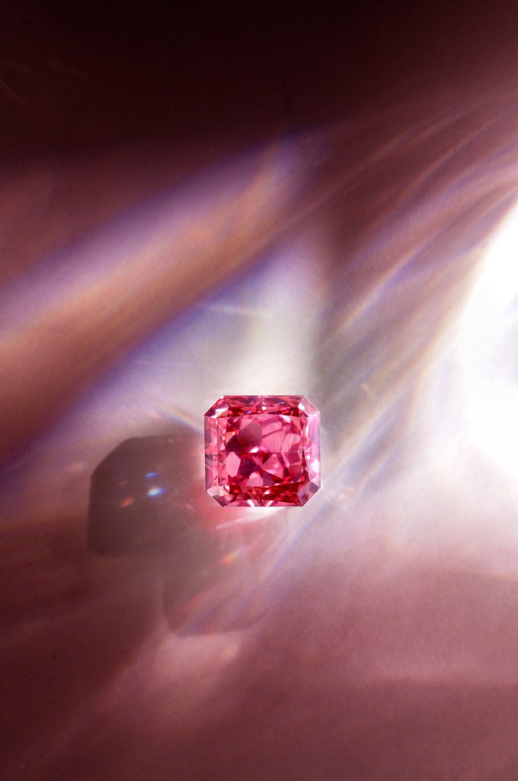 1.05克拉雷迪恩明亮形深彩粉紅色鑽石，ARGYLE礦區，附ARGYLE、GIA...