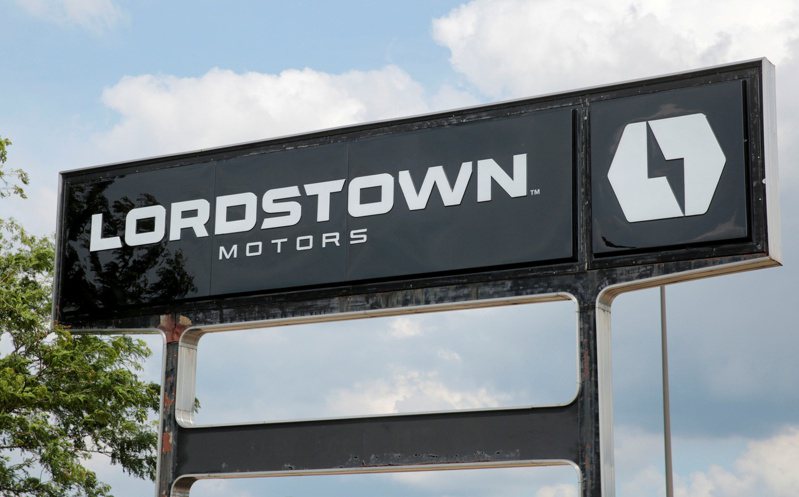 Lordstown汽車組裝工廠外的招牌。路透