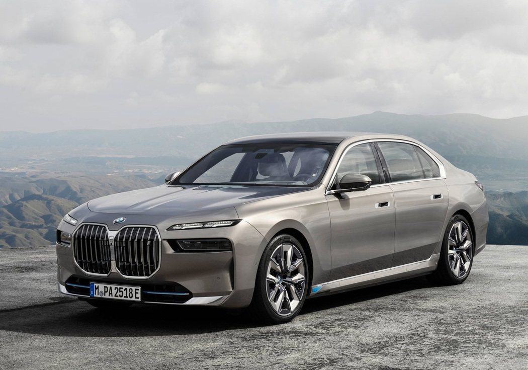 BMW i7新世代純電旗艦轎車。 圖／摘自BMW