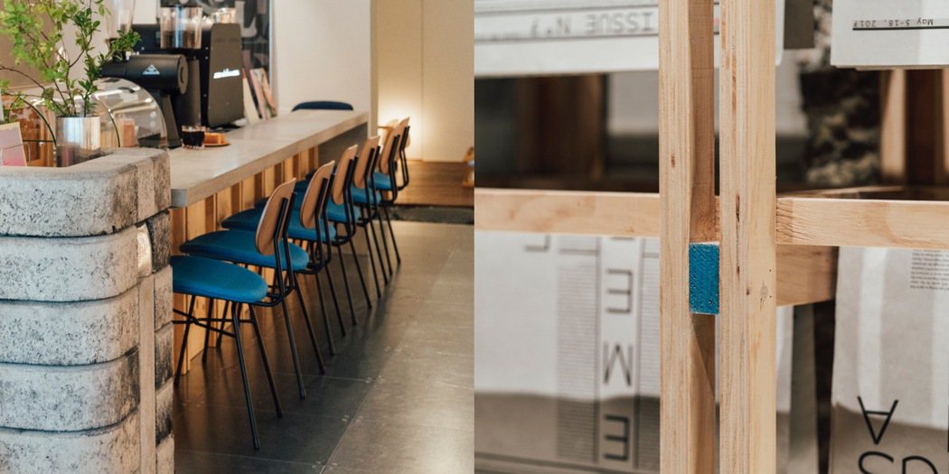木頭角料搭建的書架，角料上的藍色記號與同色系吧台椅、和室椅相呼應。 圖／重本書店...