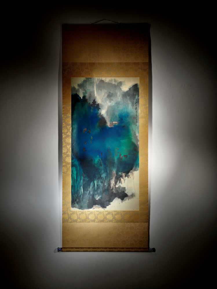 張大千「山寺飛泉」，設色紙本立軸，136.2 x 69.5公分，1963年作，6...