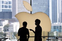 iPhone用戶集體怒告蘋果「廣告不實」 纏訟6年和解金連充電頭都買不起
