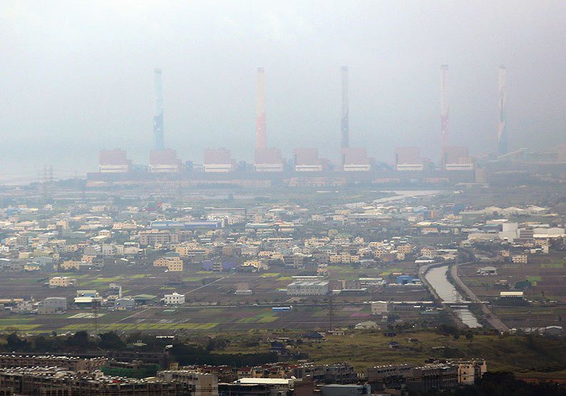 圖／台灣的溫室氣體排放量，在國際間也排名末段班。張智傑攝