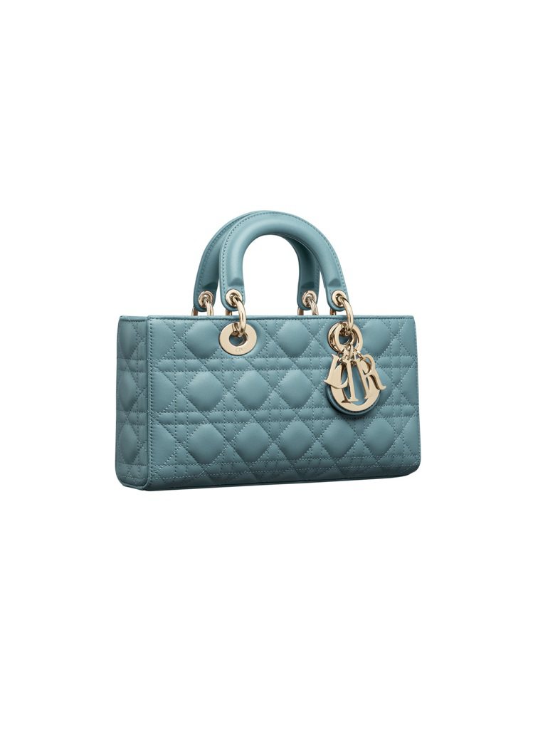 Lady  D-Joy蔚藍色籐格紋小羊皮提包，14萬元。圖／DIOR提供