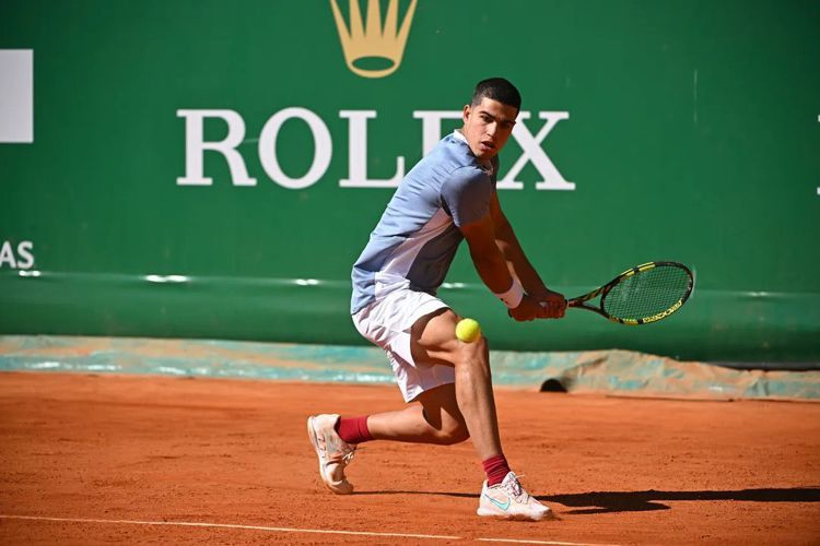 Carlos Alcaraz能否在法網賽事中延續今年的優異表現？且讓手表與網球愛...
