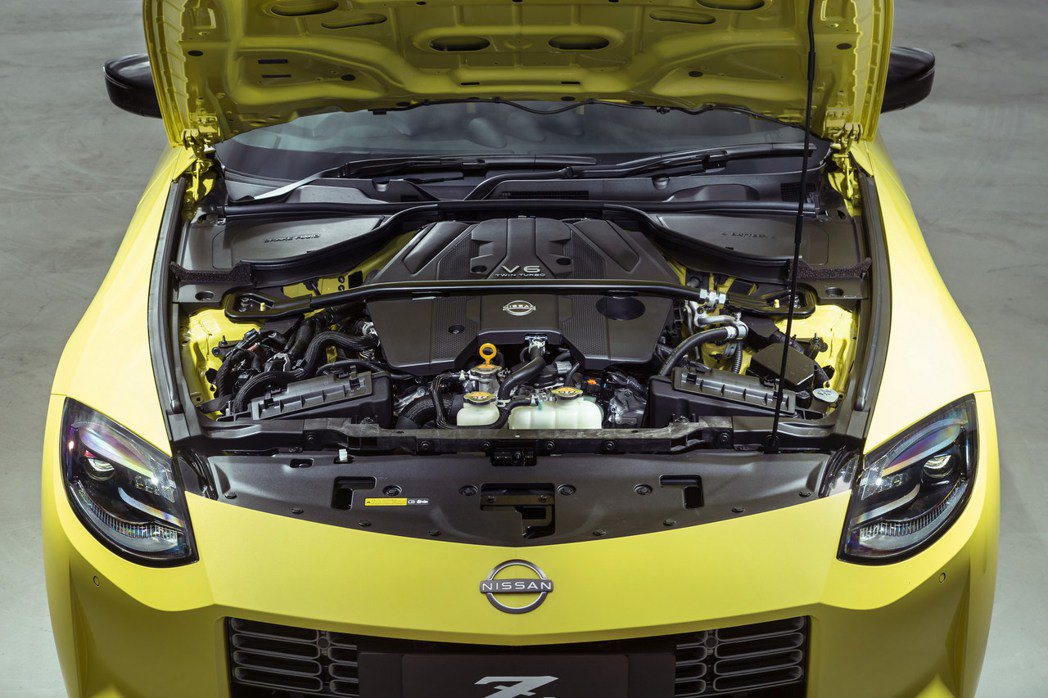 3.0升V6雙渦輪增壓引擎，最大馬力為405ps，最大扭力為48.4kg-m。 ...