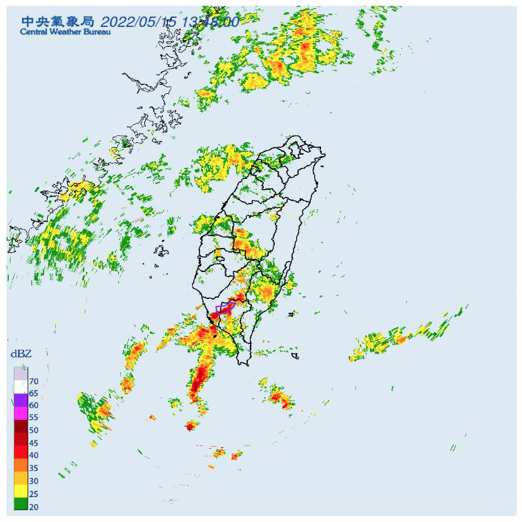 中央氣象局針對「高雄市、屏東縣」發布大雷雨即時訊息。圖／氣象局提供