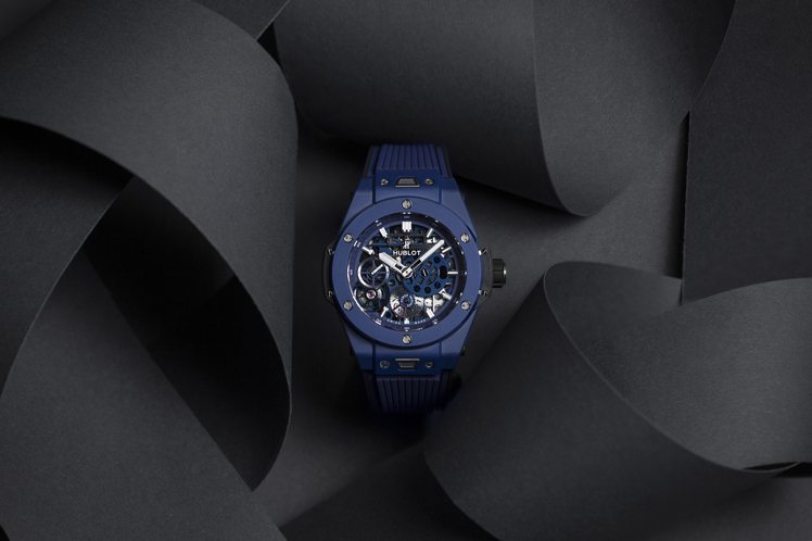 Big Bang Meca-10藍陶瓷腕表，45毫米拋光藍色陶瓷、HUB1201...