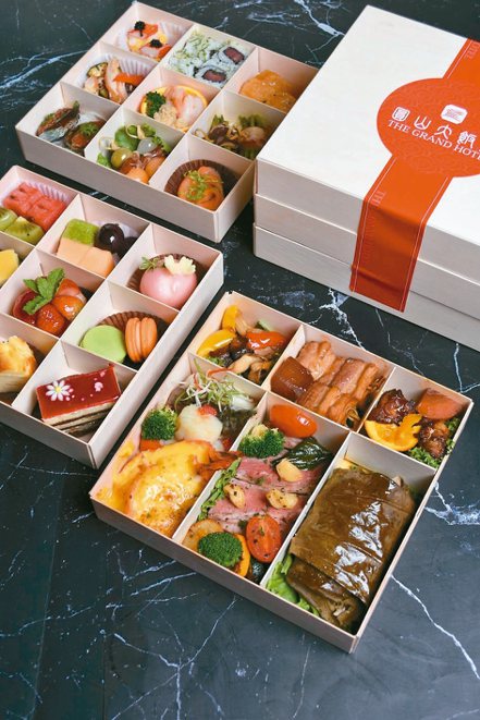 圓山大飯店松鶴餐廳1,380元「天然美味極品寶盒」外帶餐盒。圓山大飯店／提供