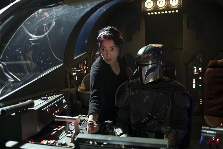 黛博拉周雖為華裔女導演，但一直以來都是「星際大戰」忠實粉絲。圖／Disney+提供