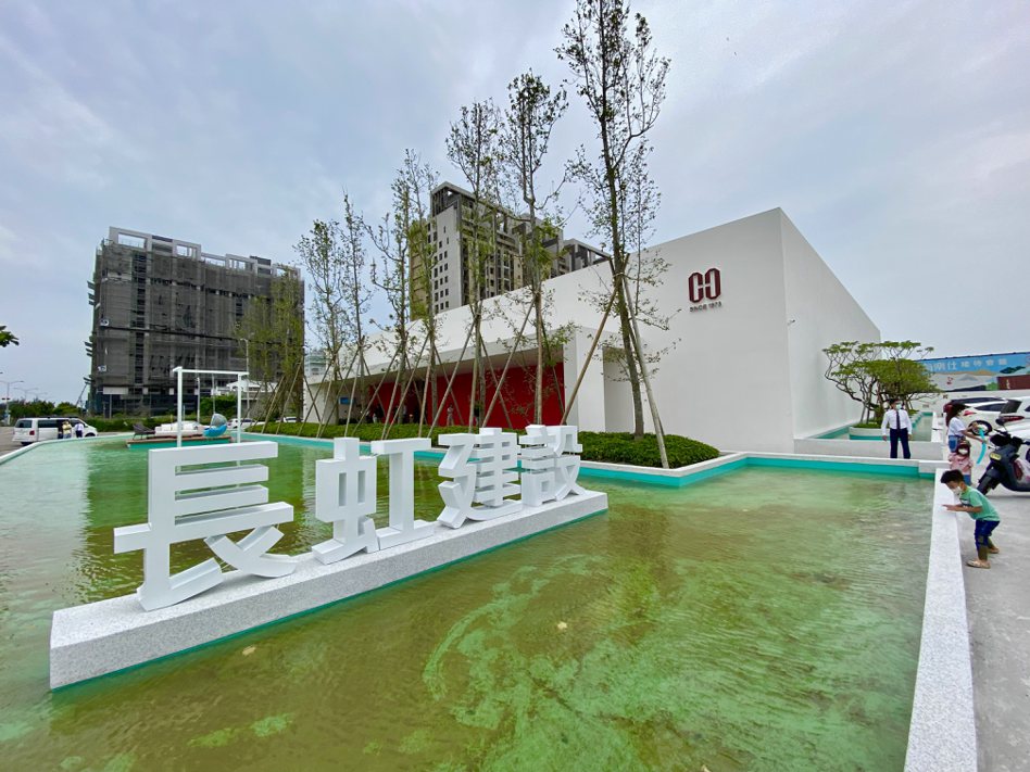 上市營建股績優生長虹建設位於台中港新市鎮特區的最新推案「長虹天韻」。記者宋健生/攝影