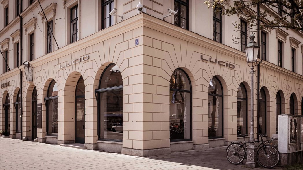 Lucid Motors正式在德國慕尼黑成立了品牌首間位在歐洲的展示中心 (Lu...