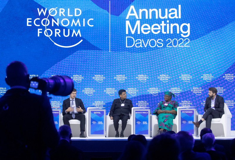 世界經濟論壇（WEF）2022年會5月22日至26日在瑞士達沃斯（Davos）舉行，今年出席人數低於疫情前水平，且多半不是A咖級人物。路透
