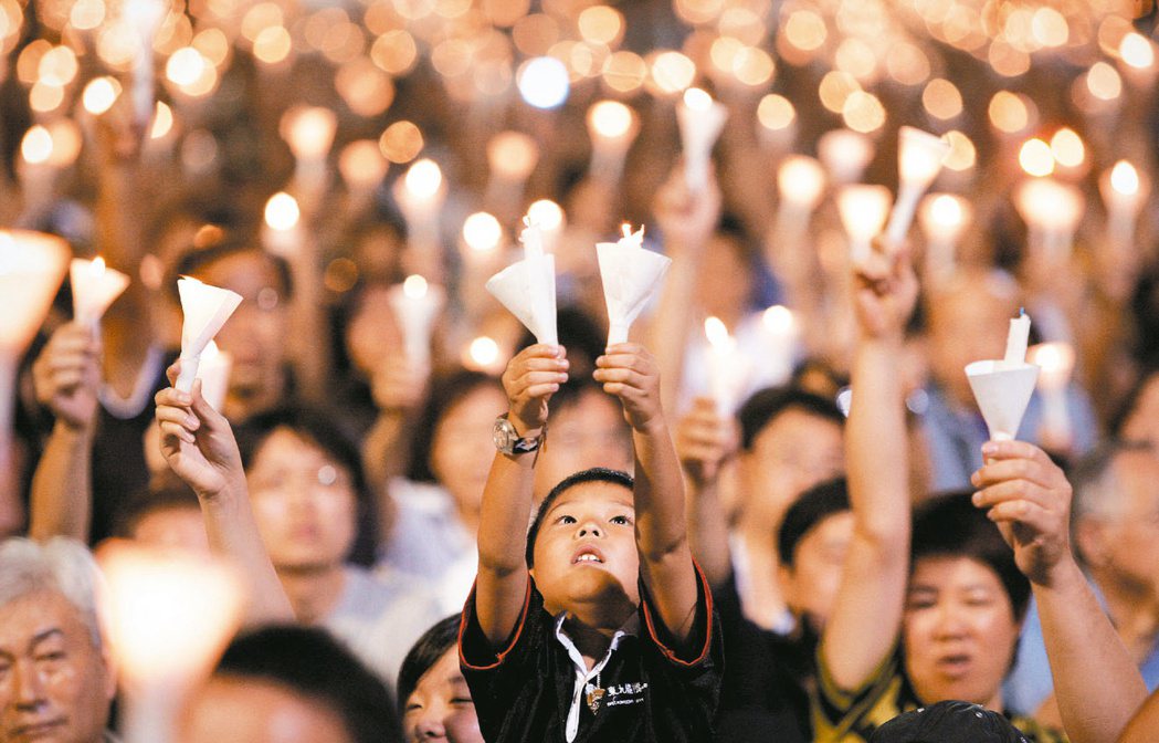 香港支聯會往年都會舉辦維園燭光晚會紀念六四事件，但該組織2021年解散後，尚未傳...