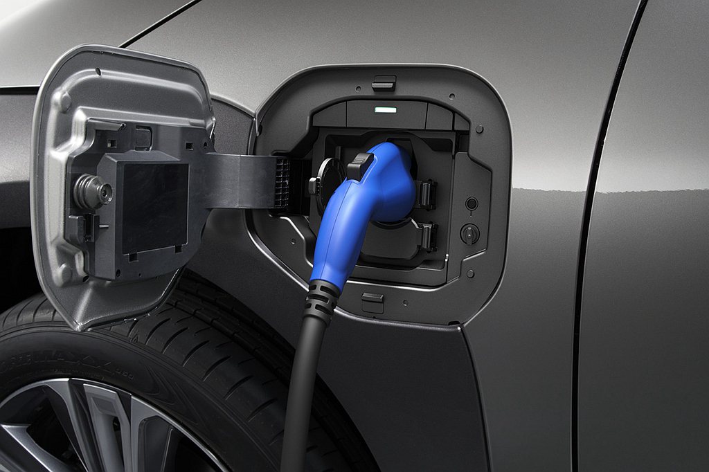 Subaru Solterra即將以潔淨零碳排放的嶄新姿態，引領消費者盡情探尋寶...
