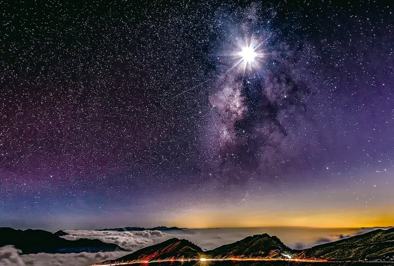 合歡山海拔超過三千公尺空氣乾淨，絕佳的賞星環境，成為國內首座國際暗空公園。圖／南投縣政府提供