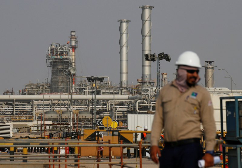 沙乌地阿拉伯国家石油公司（Aramco）在沙国Abqaiq的炼油设施。（路透）(photo:UDN)