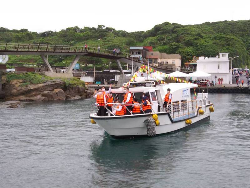 行政院長蘇貞昌今天到基隆海科館，參加「潮境方舟1號」啟航儀式並搭船出海。記者邱瑞杰／攝影