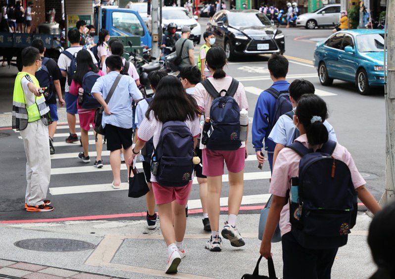 台東縣宣布，自13日起恢復高級中等以下學校實體課程。示意圖/聯合報系資料照