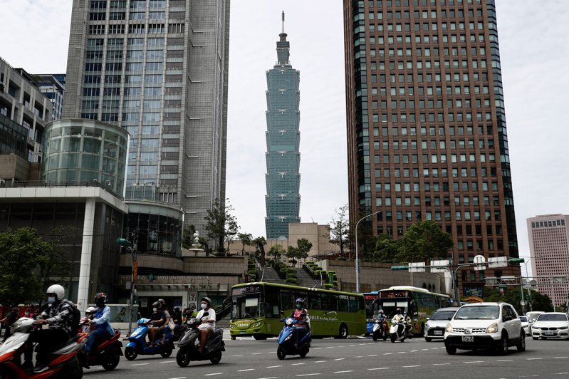 2022年全球生活費最貴外派城市排名，香港居冠，台北上升一名到第21名。歐新社