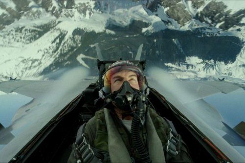 湯姆克魯斯在《捍衛戰士：獨行俠》實拍空戰。圖／UIP提供