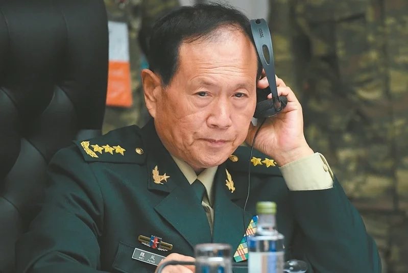 港媒引述接近共軍的消息人士說法稱，大陸國防部長魏鳳和將會在香格里拉對話期間跟美國防長奧斯丁舉行面對面會談。（美聯社）