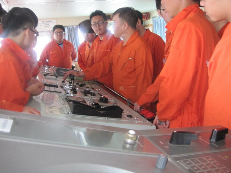 中華商海是一所培養商船船員、航運餐飲的學校，海事群產業特殊，師資、設備資源充沛，升學就業機會也不少。圖／中華商海提供