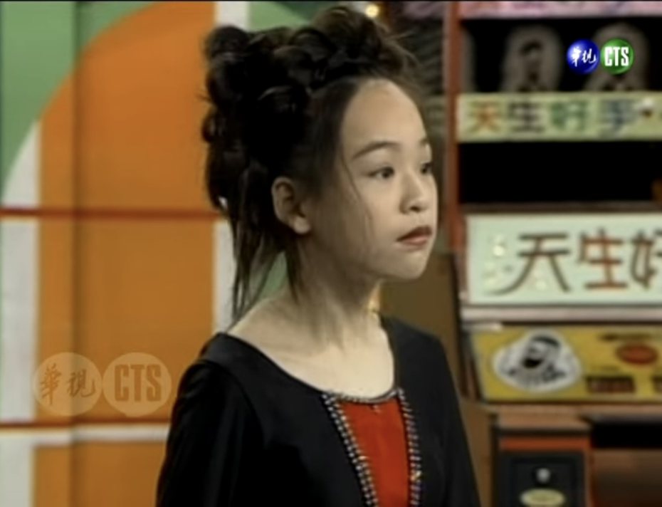 王心凌12歲參加兒童節目跳舞比賽嫩樣曝光。圖／摘自YouTube
