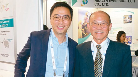 台微體董事長洪基隆（右）與總經理葉志鴻。（本報系資料庫）