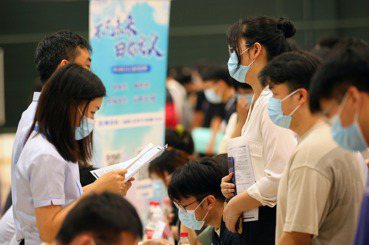 疫情動態清零，就業也被清零？失業危機席捲全中國