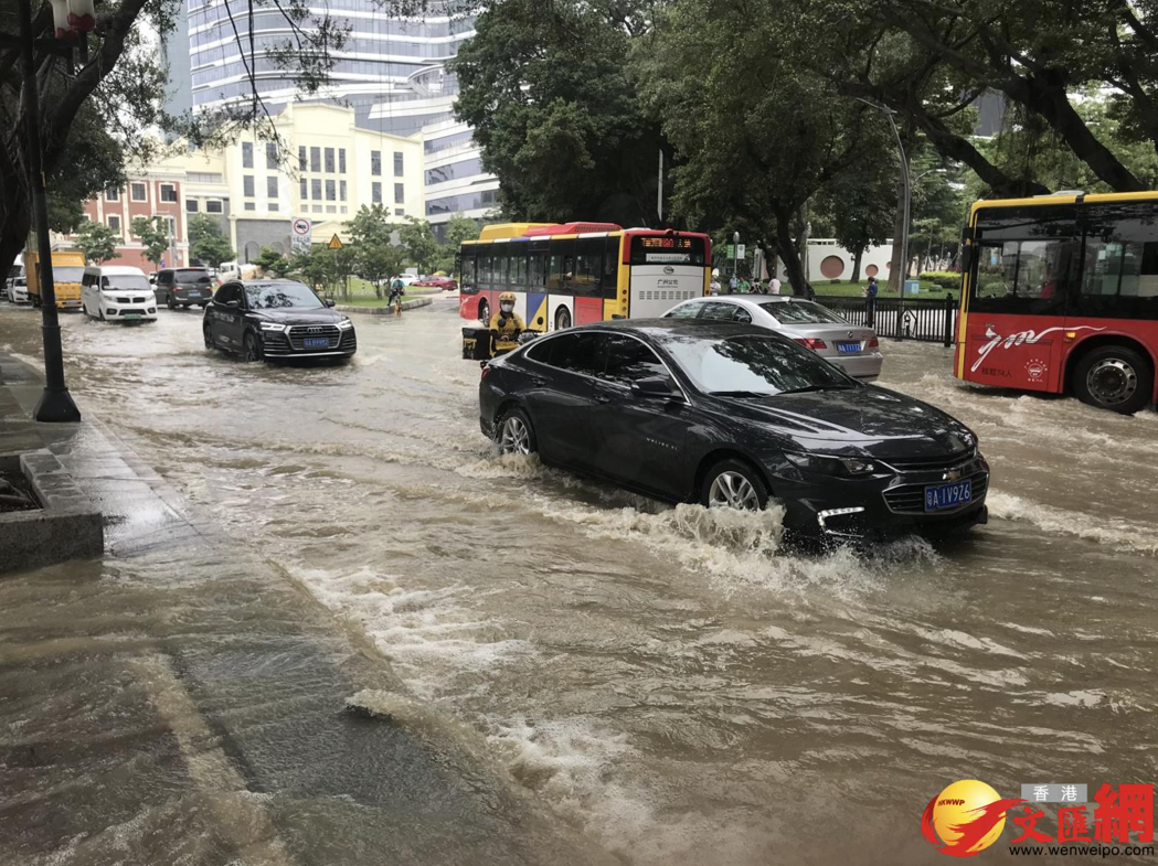 因珠江發生洪水，廣州城區許多地方淹水。（取自香港文匯網）