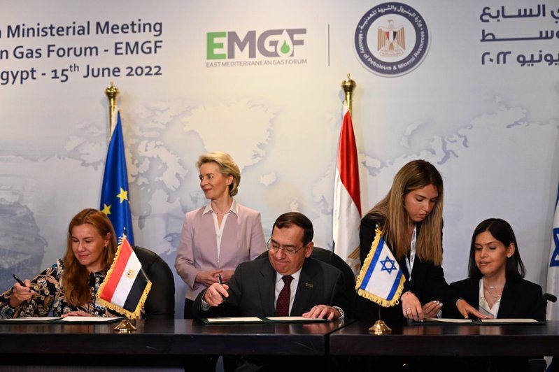 歐盟、以色列和埃及15日簽天然氣進口協議。圖／取自范德賴恩推特