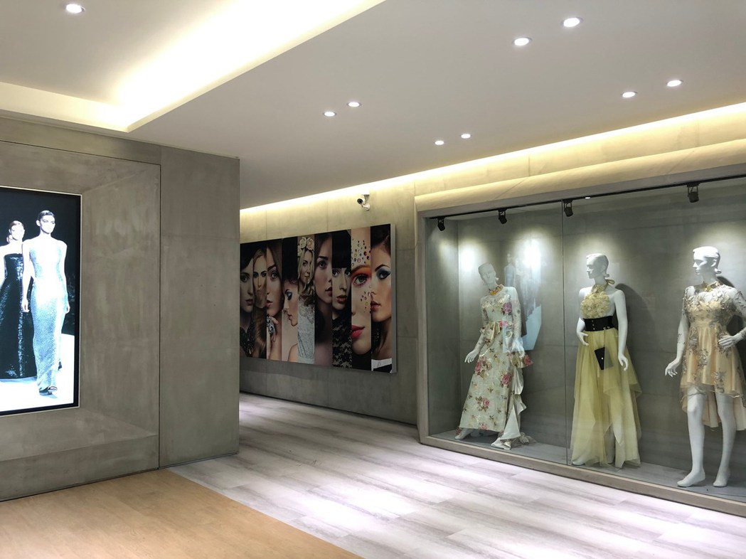 時尚系一樓建置流行時尚廊道。 萬能科大/提供。