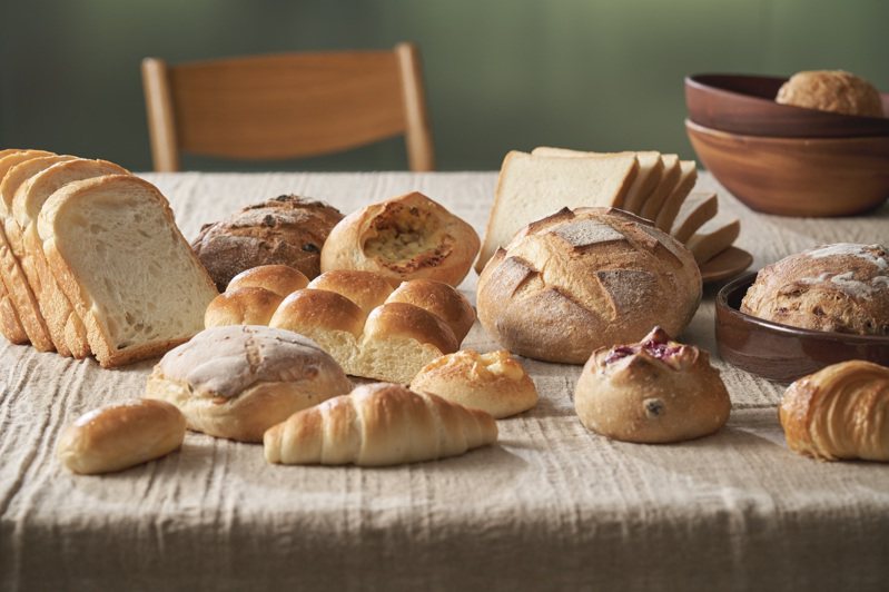 無印良品首間路面店，岡山門市將獨家販售麵包。圖／無印良品提供